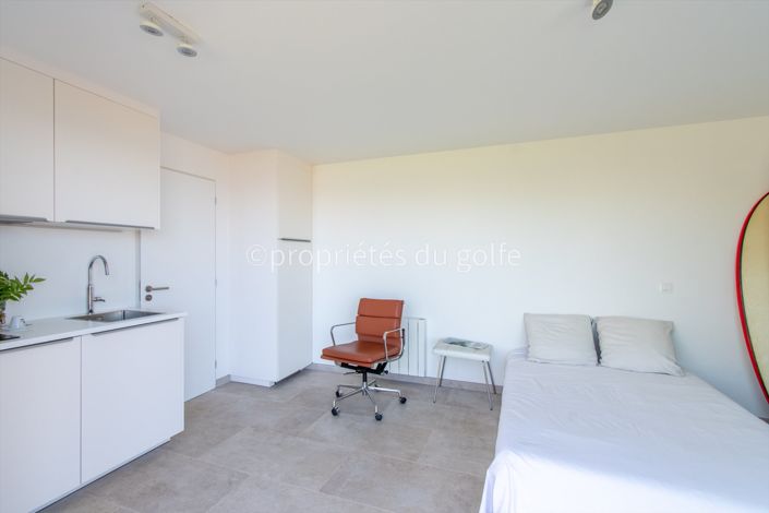 Image No.21-4 Bed House for sale