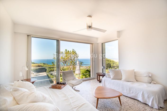 Image No.6-4 Bed House for sale
