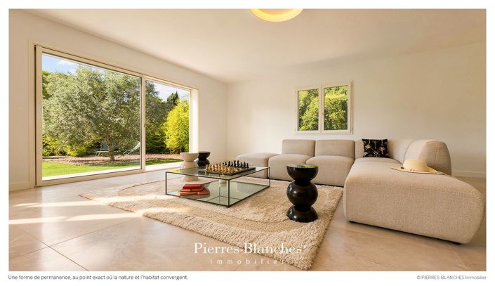 Image No.2-4 Bed House for sale