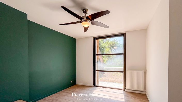 Image No.15-5 Bed House for sale
