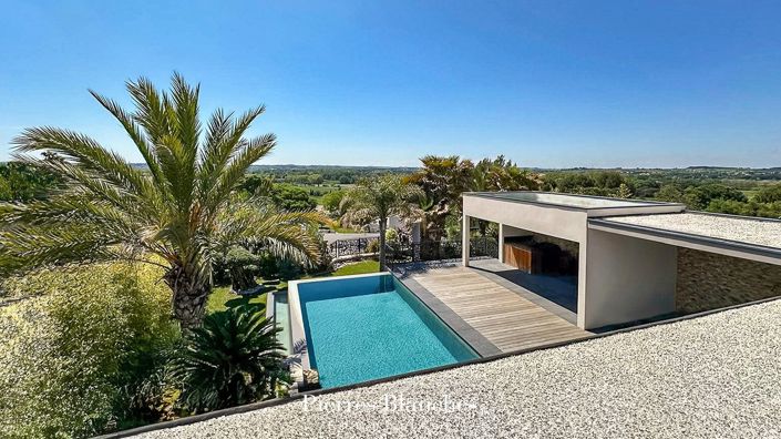 Image No.3-5 Bed House for sale
