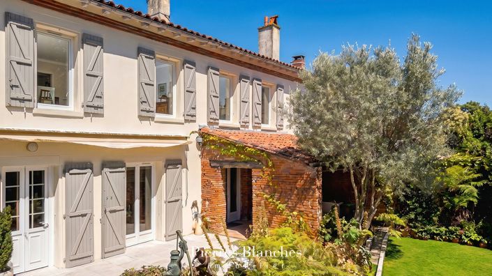 Image No.2-7 Bed House for sale