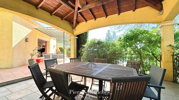 Image No.19-6 Bed House for sale