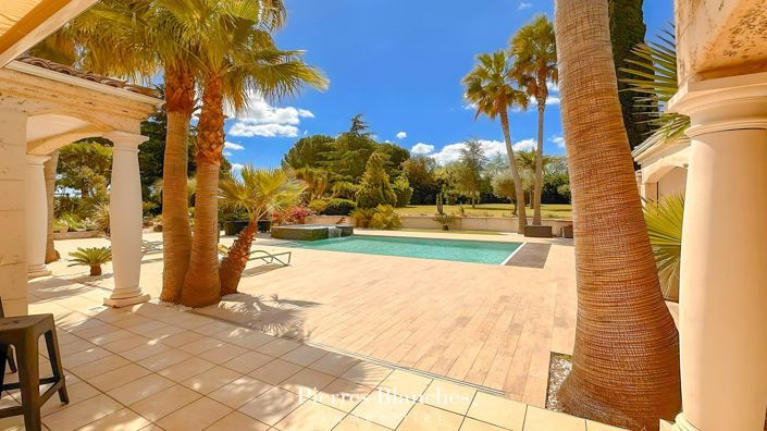 Image No.11-5 Bed House for sale