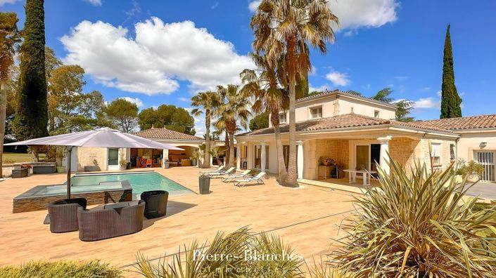 Image No.2-5 Bed House for sale
