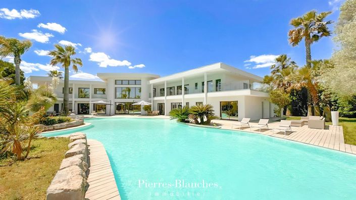 Image No.3-6 Bed House for sale