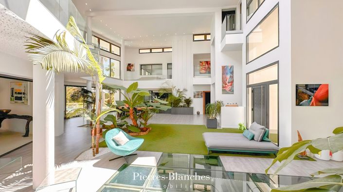 Image No.6-6 Bed House for sale