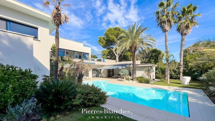 Image No.3-5 Bed House for sale
