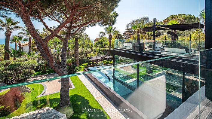 Image No.17-4 Bed House for sale