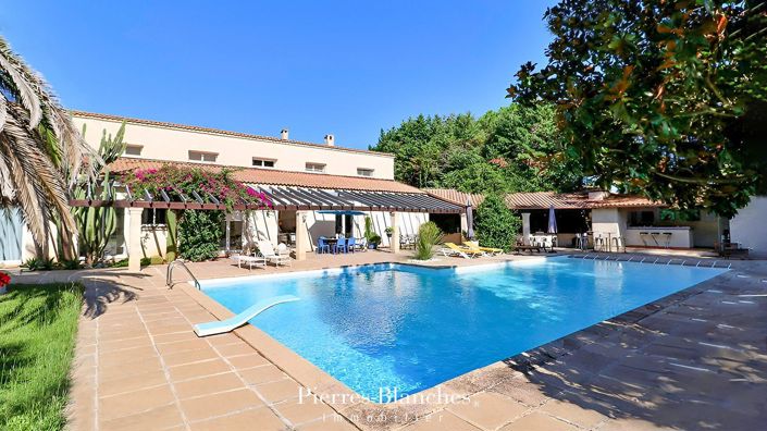 Image No.3-4 Bed House for sale