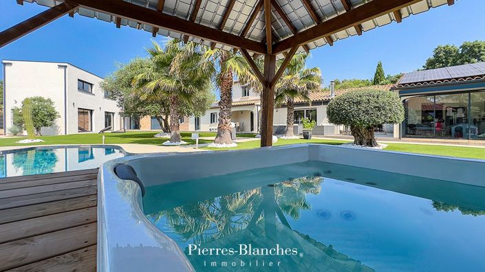 Image No.4-5 Bed House for sale