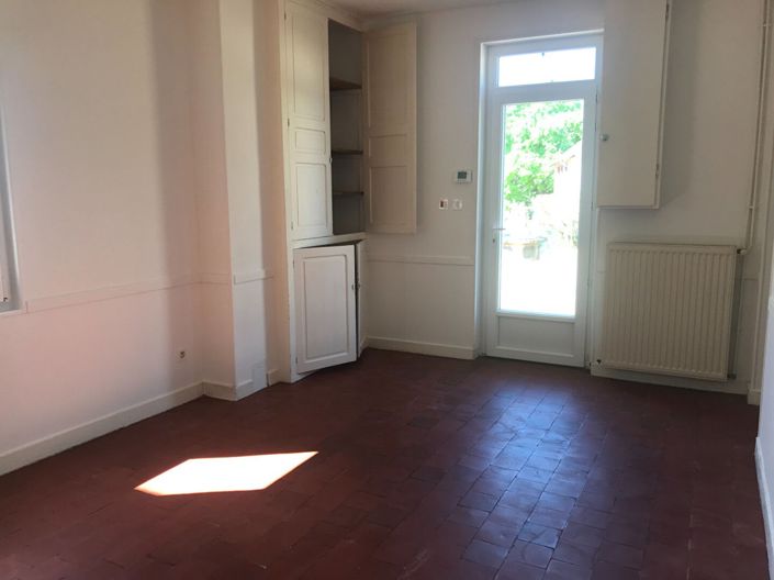 Image No.2-3 Bed House for sale