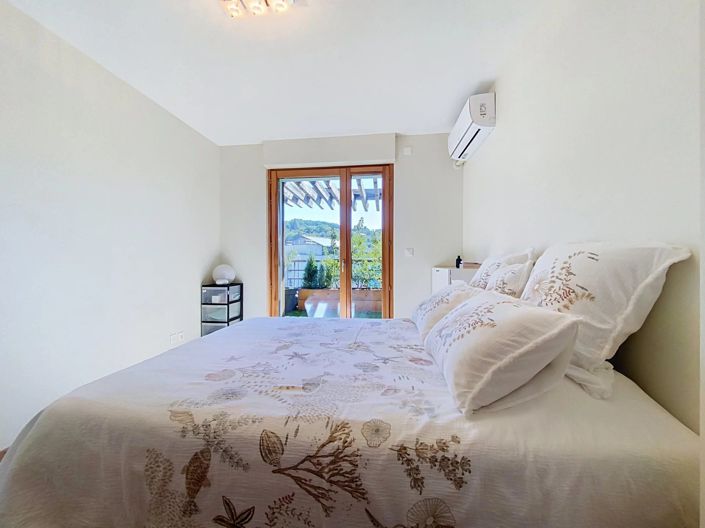 Image No.6-3 Bed Apartment for sale