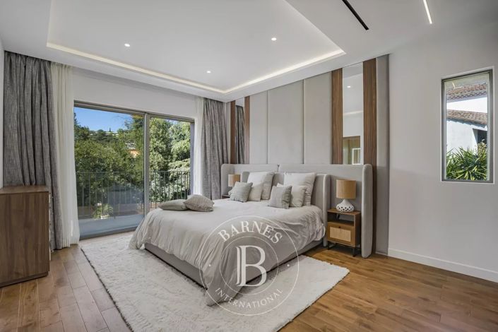 Image No.15-5 Bed House for sale