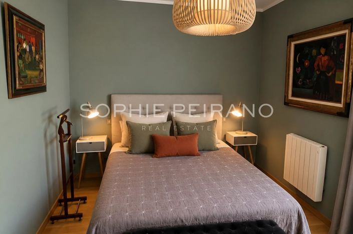 Image No.9-5 Bed House for sale