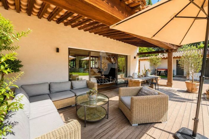 Image No.3-5 Bed House for sale