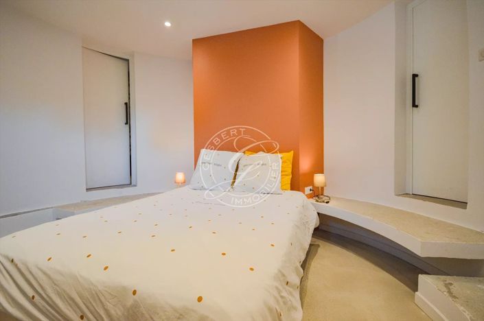 Image No.23-5 Bed House for sale