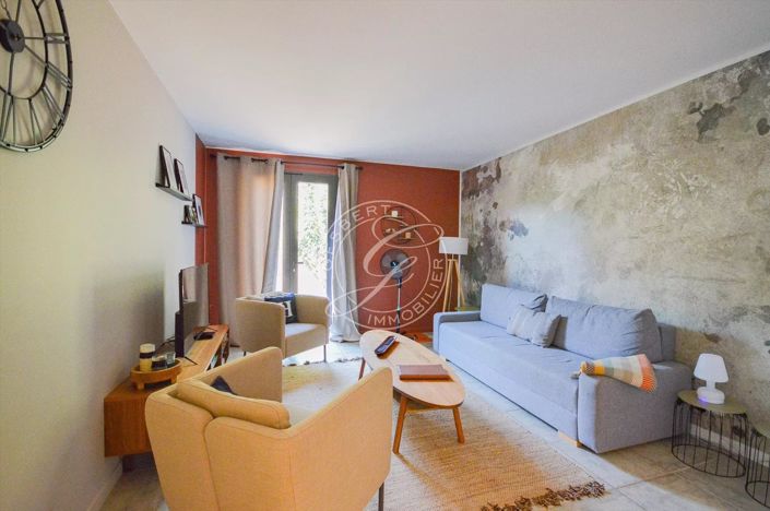 Image No.28-5 Bed House for sale
