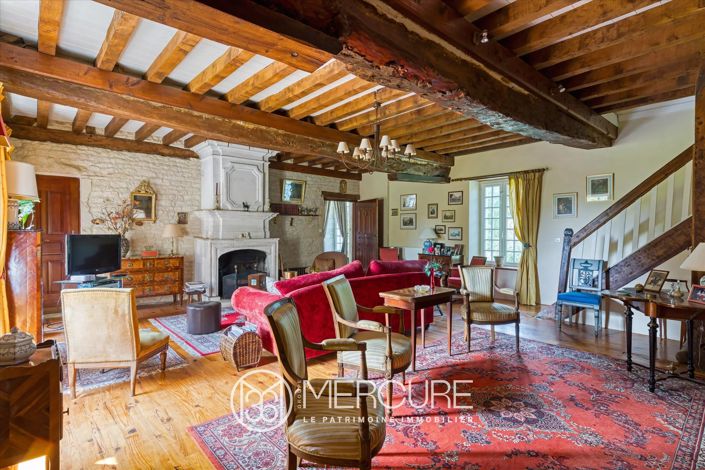 Image No.9-6 Bed Property for sale