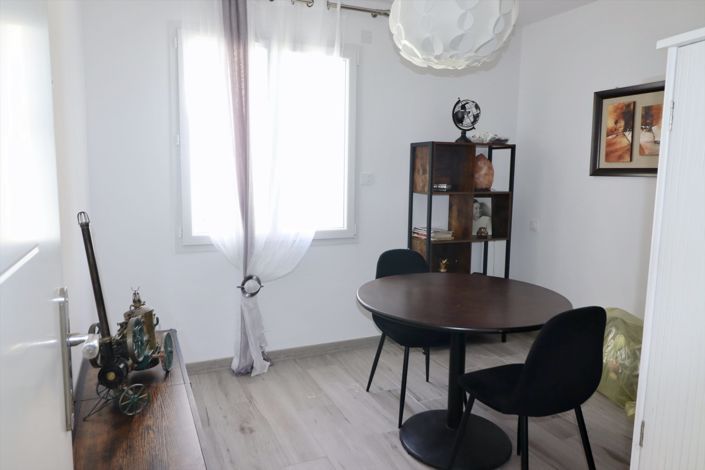 Image No.13-4 Bed House for sale