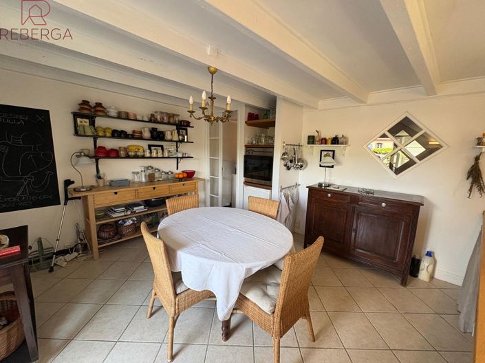 Image No.10-4 Bed House for sale