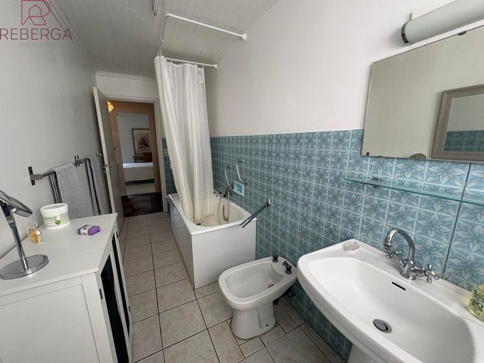 Image No.19-4 Bed House for sale