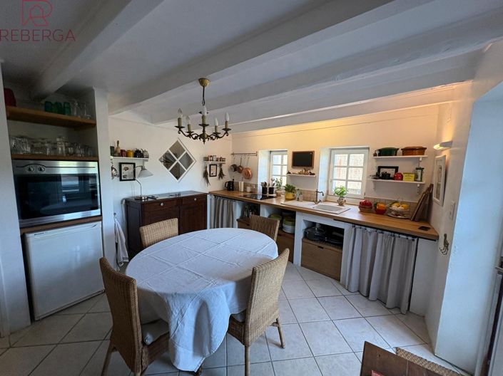 Image No.9-4 Bed House for sale