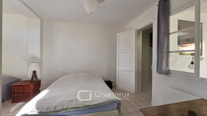 Image No.15-3 Bed House for sale