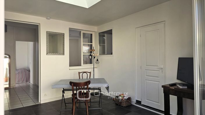 Image No.9-3 Bed House for sale
