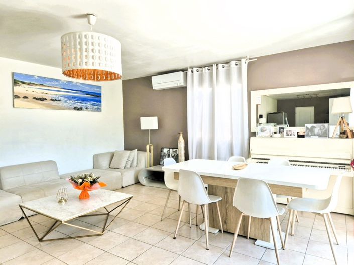 Image No.6-3 Bed House for sale