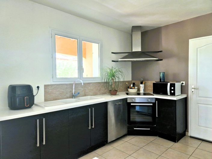 Image No.9-3 Bed House for sale