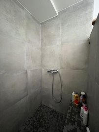 aec63w5el5krh8g210