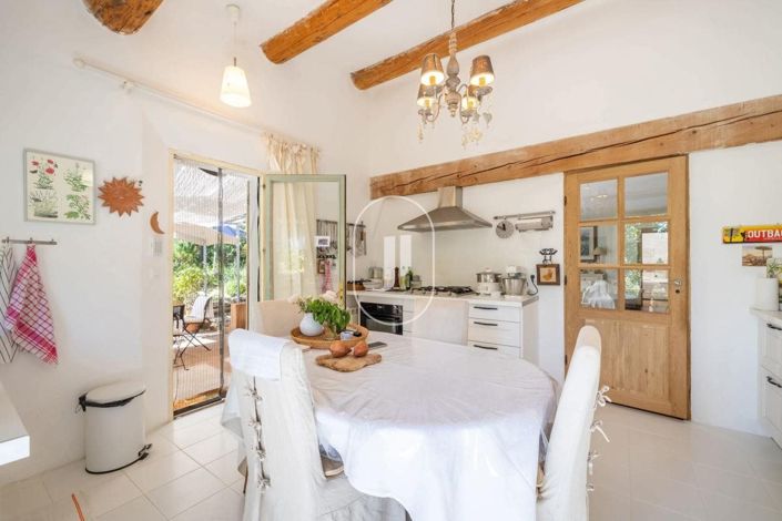 Image No.6-4 Bed House for sale