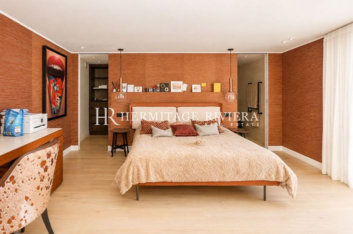 Image No.24-4 Bed House for sale