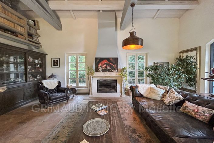 Image No.13-5 Bed House for sale