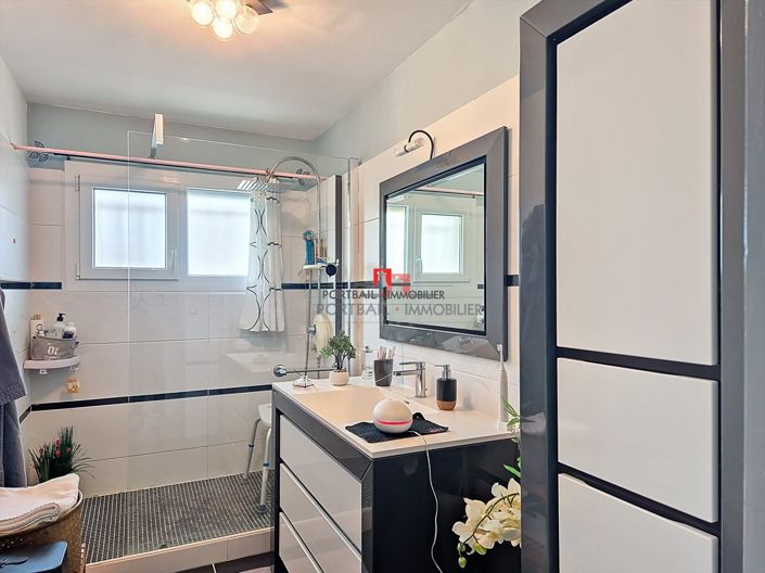 Image No.5-3 Bed House for sale