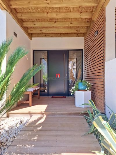 Image No.14-4 Bed House for sale