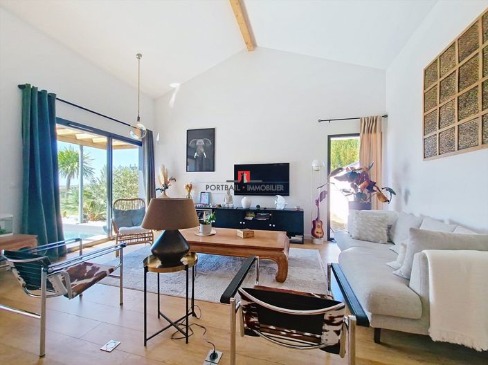 Image No.5-4 Bed House for sale
