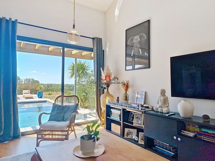 Image No.8-4 Bed House for sale