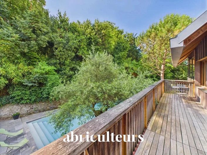 Image No.13-5 Bed House for sale
