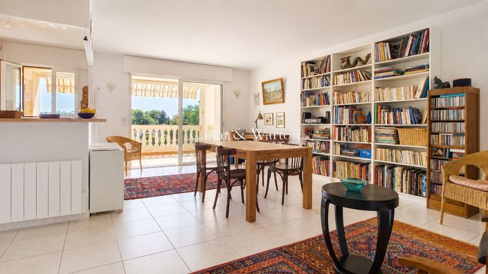 Image No.4-Appartement de 1 chambre à vendre à Saint-Raphael