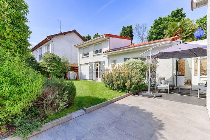 Image No.17-5 Bed House for sale