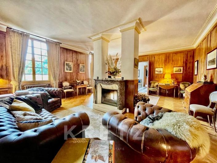 Image No.9-14 Bed Property for sale