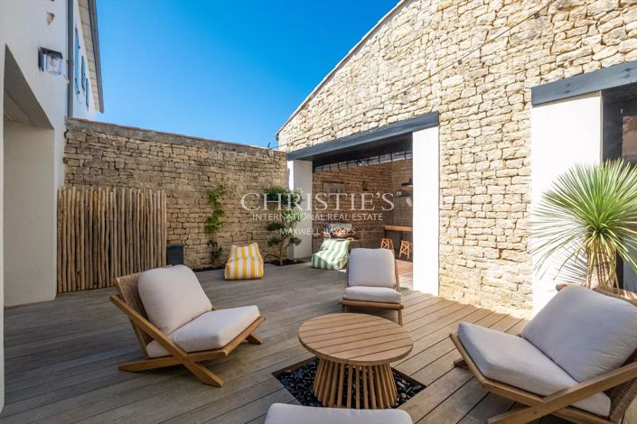 Image No.6-3 Bed House for sale