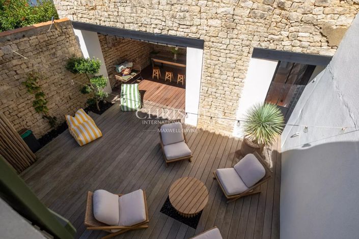Image No.8-3 Bed House for sale