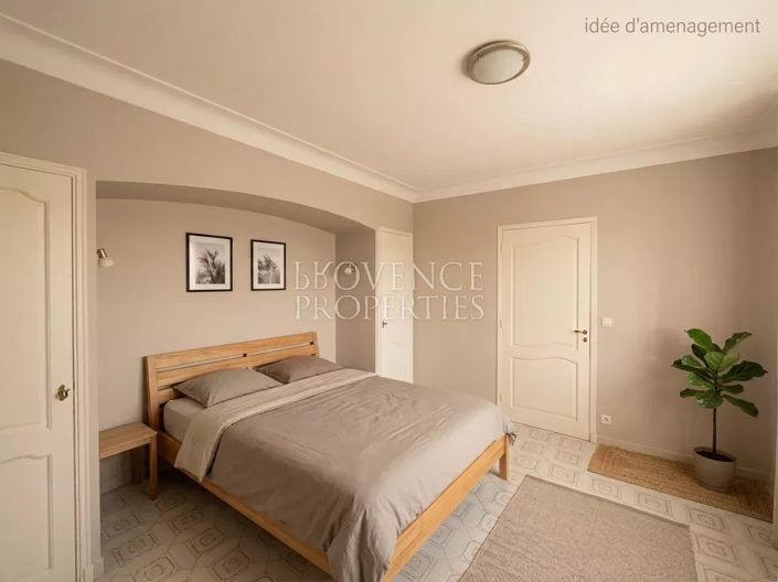 Image No.11-3 Bed House for sale