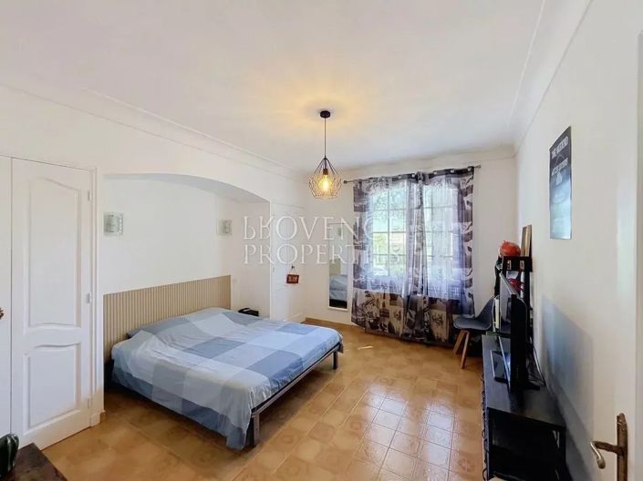 Image No.7-3 Bed House for sale