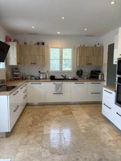 Image No.9-5 Bed House for sale