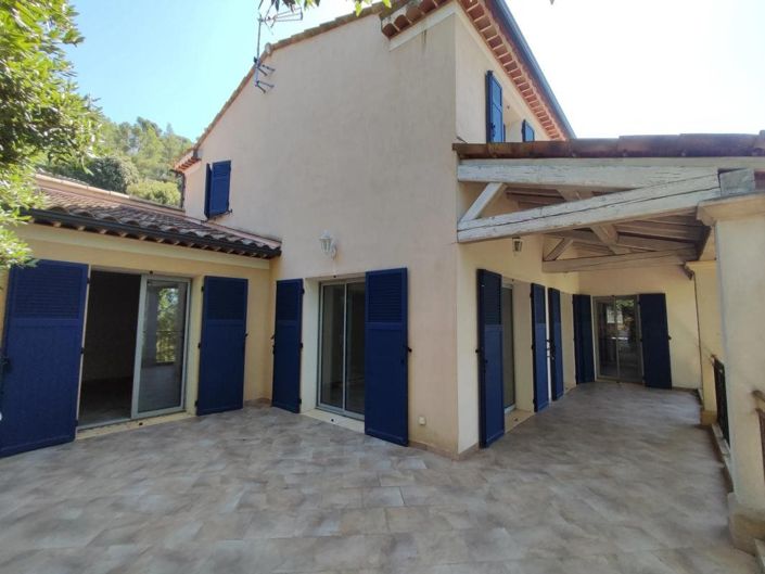 Image No.4-6 Bed House for sale