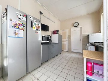 1 - Aigueperse, House